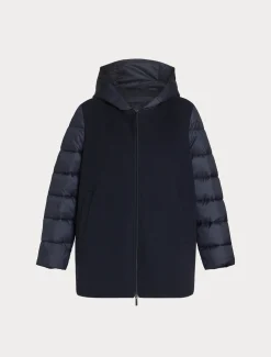 Aus wasserabweisendem Nylon-Canvas, Polsterung aus Jersey-Gewebe