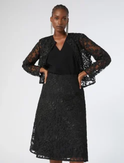 Bestickter Kasack aus Tüll