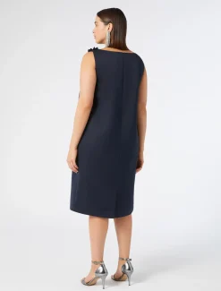 Besticktes Kleid aus Duchesse