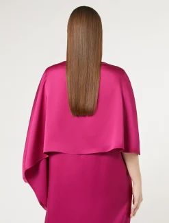 Cape aus Crêpe-Envers-Satin