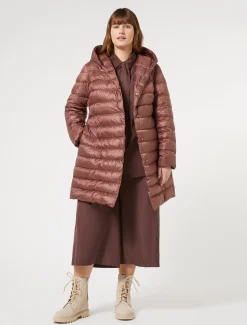 Daunenjacke aus wasserabweisendem Funktionsstoff