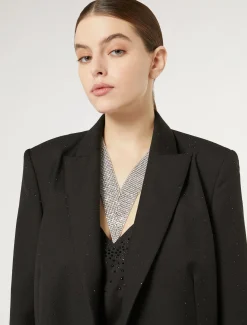 Halskette aus Strasssteinen