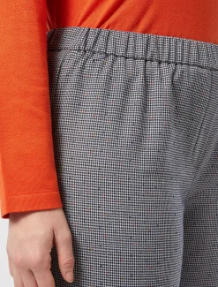 Hose aus garngefärbtem Gewebe