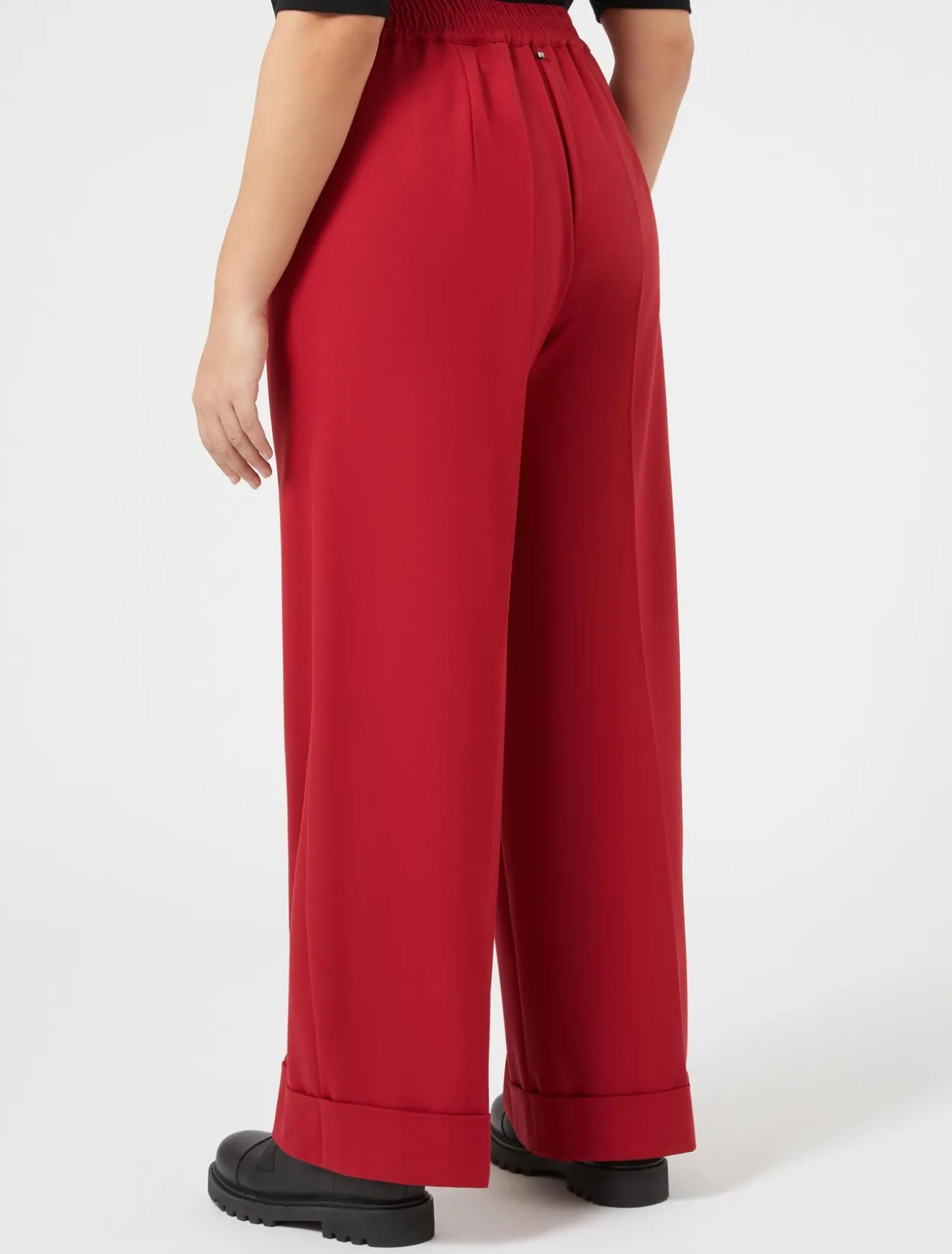 Hose aus Viskosemischtwill