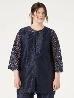 Jacke aus besticktem Tüll