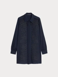 Kasack aus Crêpe mit Stickerei