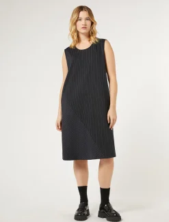 Kleid aus Punto Milano Gewebe