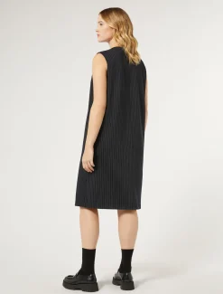 Kleid aus Punto Milano Gewebe