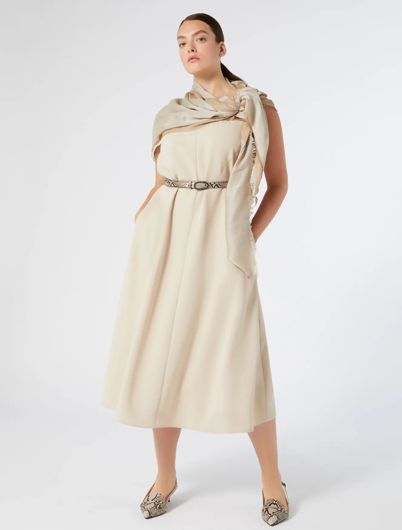 Kleid aus Triacetat-Cady