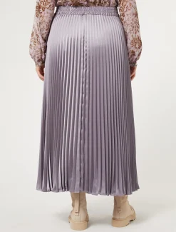 Langer Plisseerock aus Satin