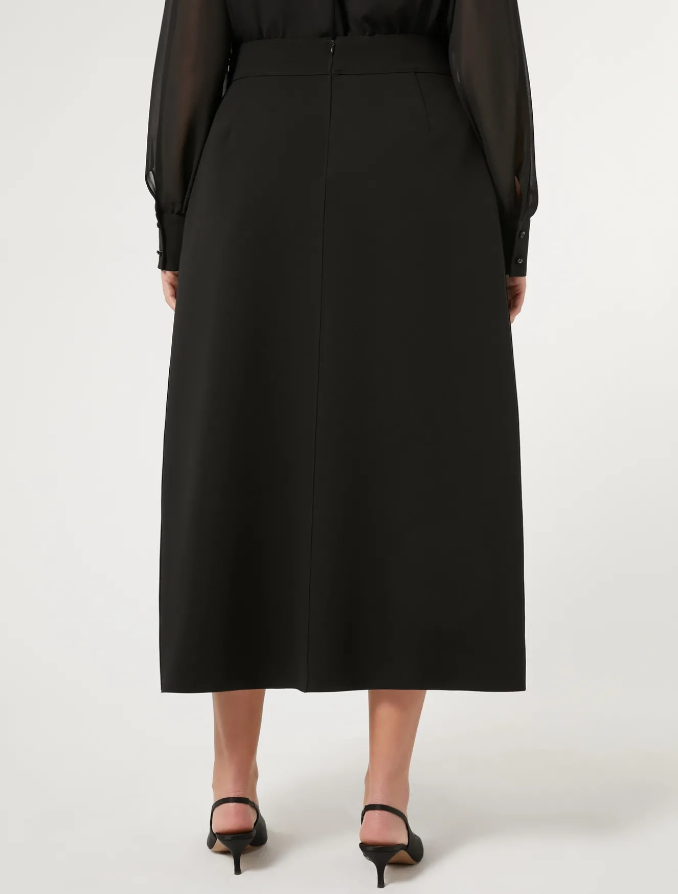 Langer Rock aus Cady mit Strass