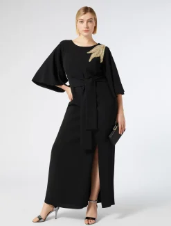 Langes Kleid aus Cady mit Stickereien