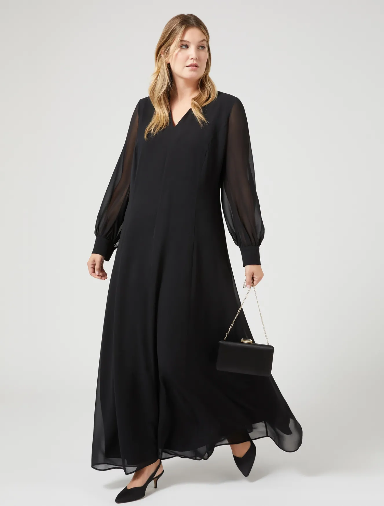 Langes Kleid aus Crêpe-Georgette