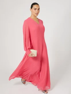 Langes Kleid aus Crêpe-Georgette