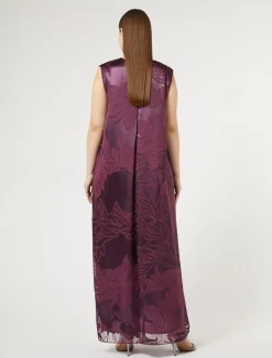 Langes Kleid aus Satin