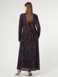 Langes Kleid mit Pailletten