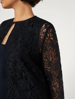 Leichter Mantel aus Makramee