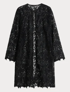 Leichter Mantel aus Makramee