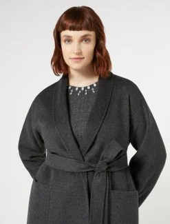 Mantel aus doppeltem Wollgewebe