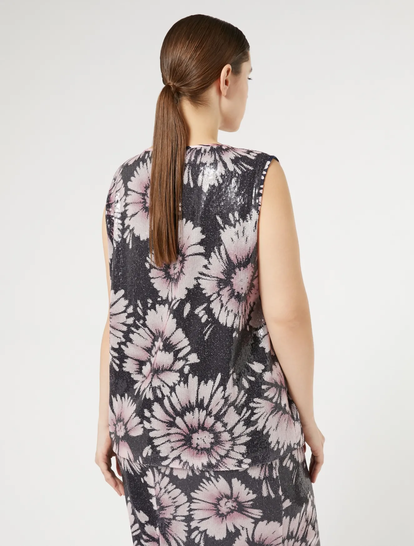 Oberteil aus Satin und Pailletten