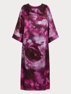 Oversize-Kleid aus Seidensatin