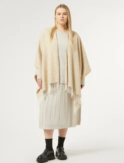 Poncho aus garngefärbtem Stoff