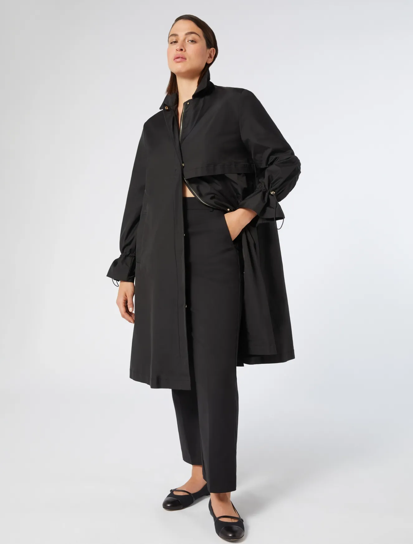 Regenmantel aus wasserabweisendem Mikrotwill