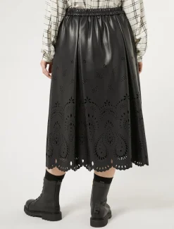 Rock aus beschichtetem Stoff