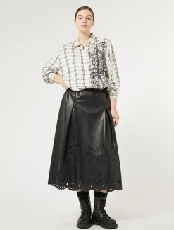 Rock aus beschichtetem Stoff