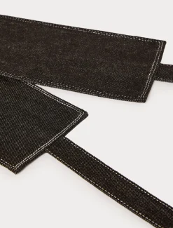 Schwarzer Denimgürtel