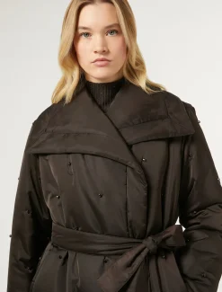 Wattierte Jacke aus besticktem Satin